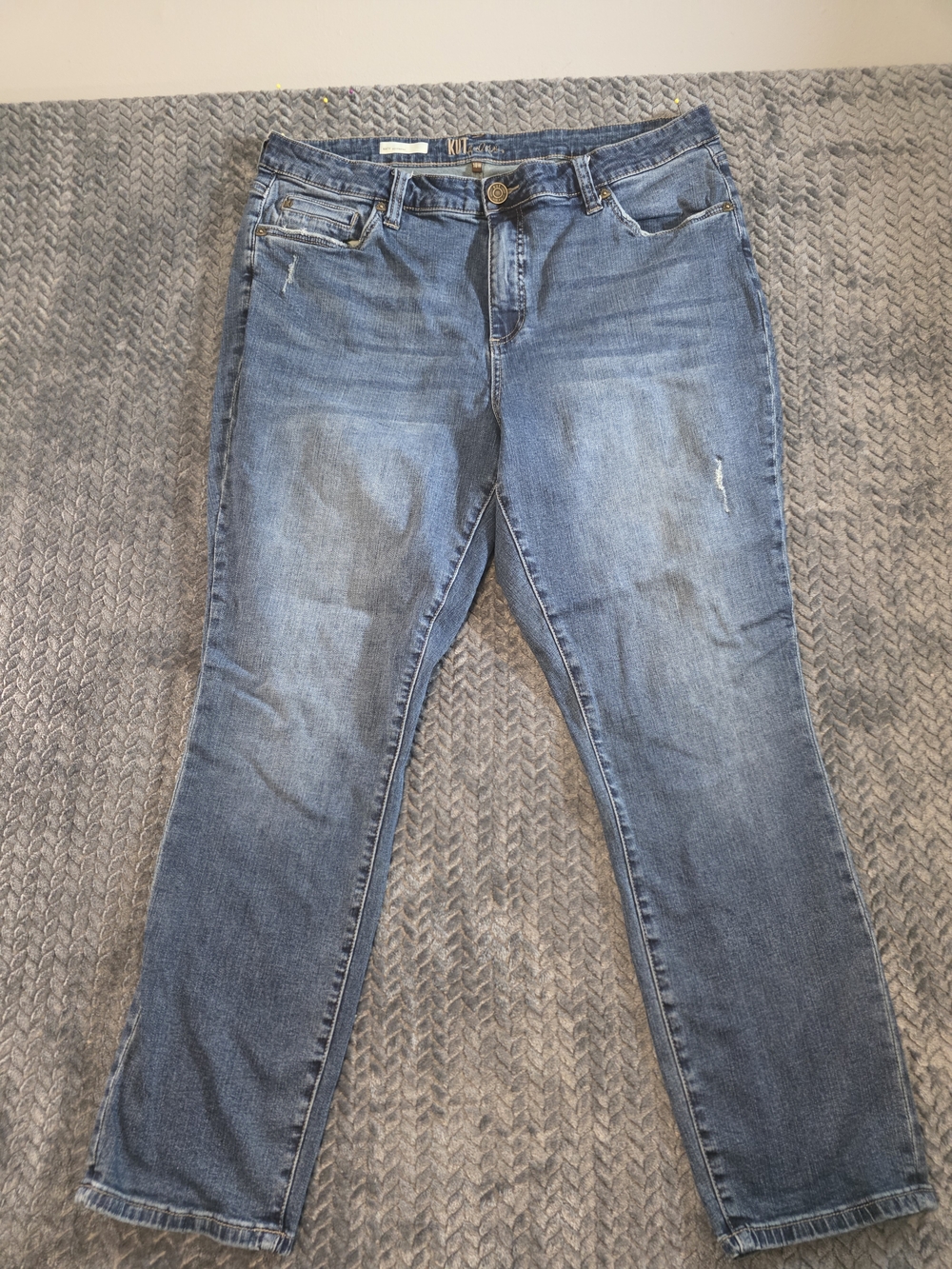 Kut from the Kloth Women's Medium Blue Straight Leg Jeans
